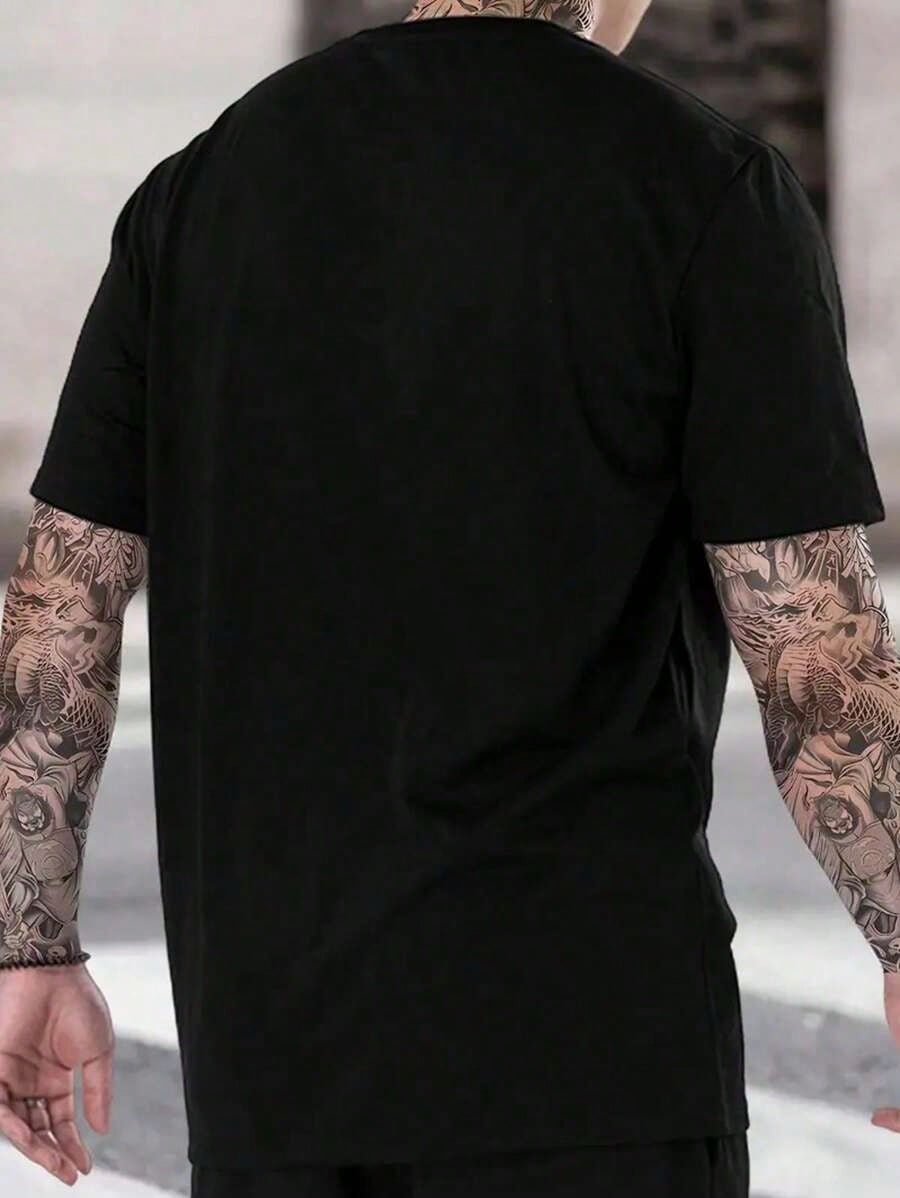 Black Cotton Graphic Tee with  - Tee Graphic Print avaliação e preço