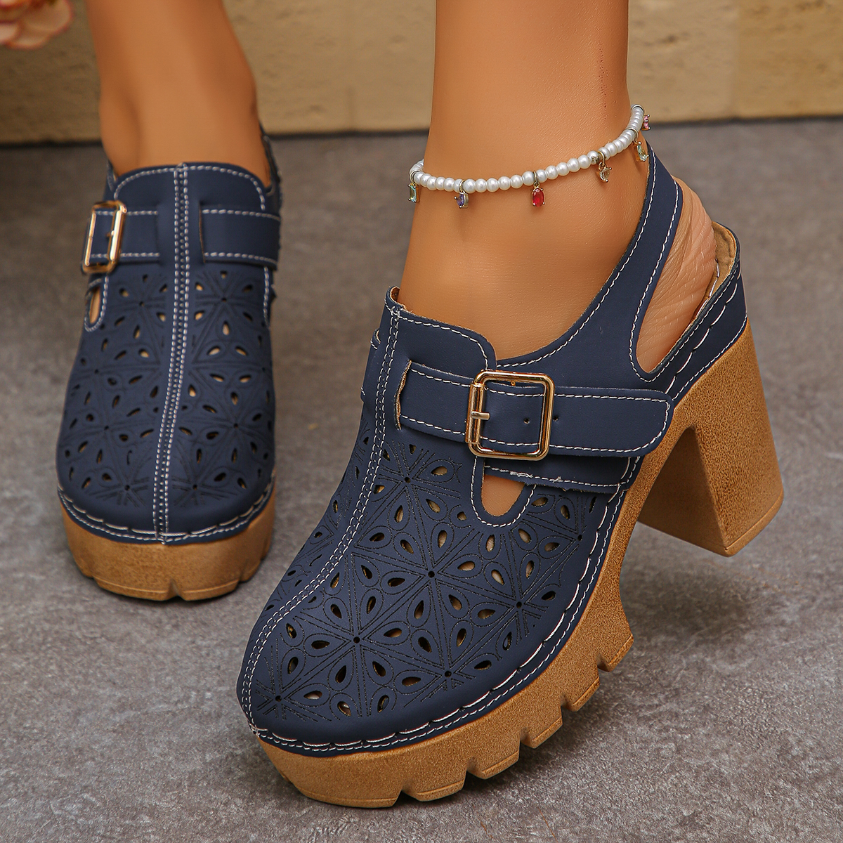 Large Size Women's Thick Heel  - Casual Sandal Leather avaliação e preço